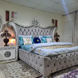 Fully Furnished شقة
